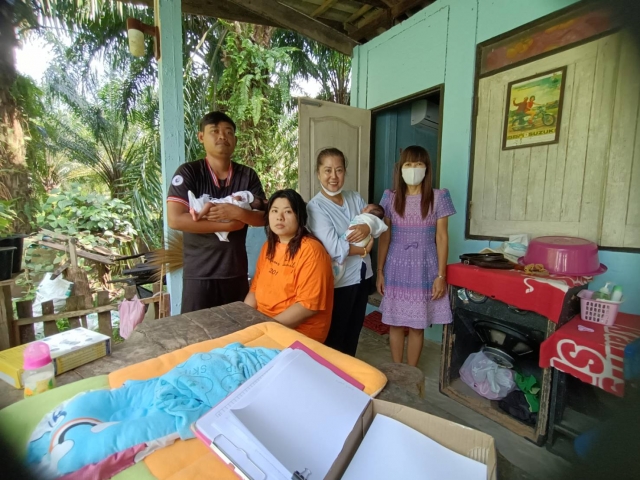 ลงพื้นที่สำรวจครอบครัวประสบปัญหาทางสังคม (เงินสงเคราะห์เด็กในครอบครัวยากจน)