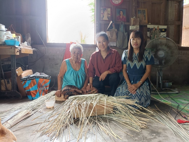 ลงพื้นที่สำรวจผู้ประสบปัญหาทางสังคม (ผู้มีรายได้น้อย)